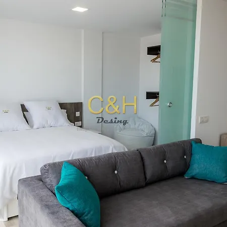 Apartment Beyond C&h *