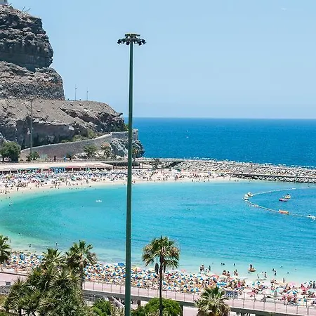 Beyond C&h * Amadores