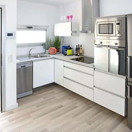 Beyond C&h Apartmán Amadores